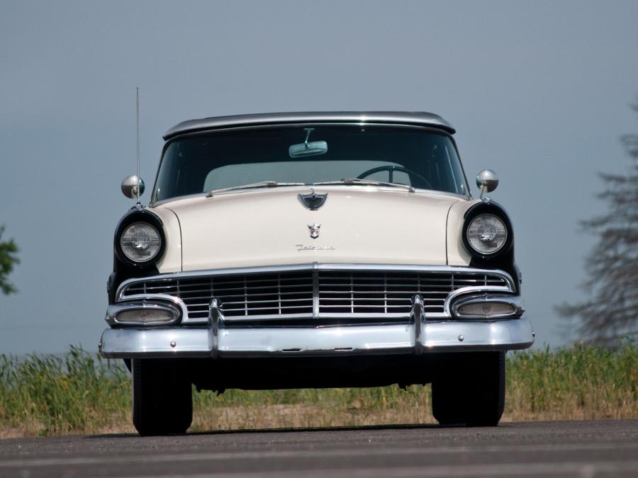  Ford Fairlane Sunliner Convertible 1956 года  (фото 35 из 42)